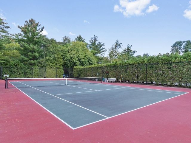 33 Bishops Forest Drive 33, Waltham, MA 02452