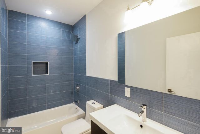 2120 N FRANKLIN ST, Philadelphia, PA 19122