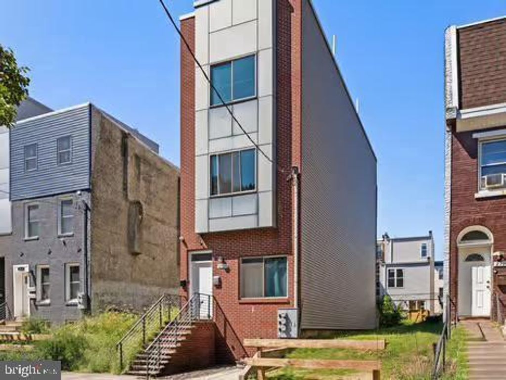 2120 N FRANKLIN ST, Philadelphia, PA 19122