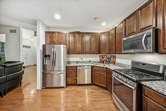 246 Owen Street, Matteson, IL 60443