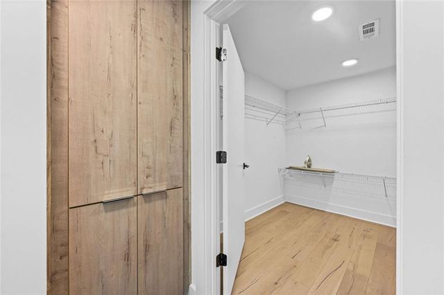 346 Peters Street SW 301, Atlanta, GA 30313