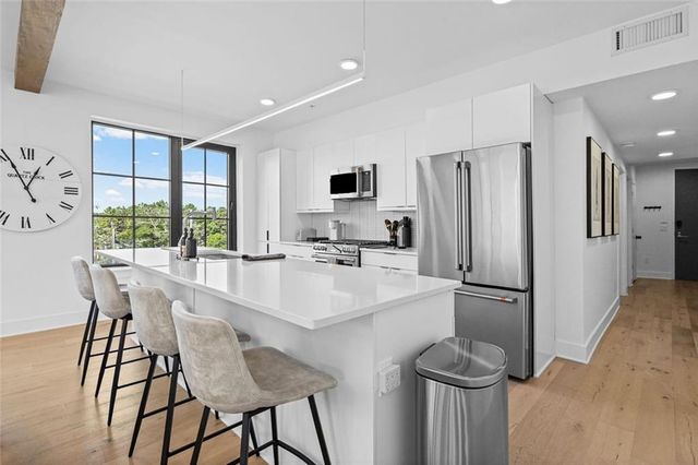 346 Peters Street SW 301, Atlanta, GA 30313