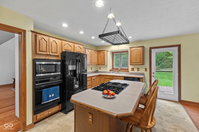 1835 Rooses Lane, Indianapolis, IN 46217