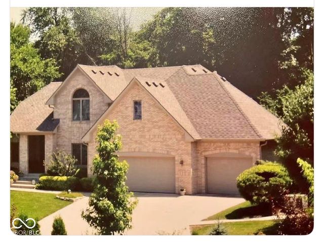 1835 Rooses Lane, Indianapolis, IN 46217