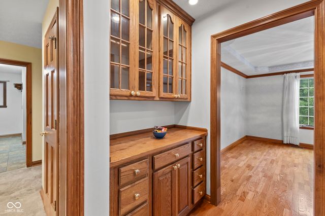 1835 Rooses Lane, Indianapolis, IN 46217