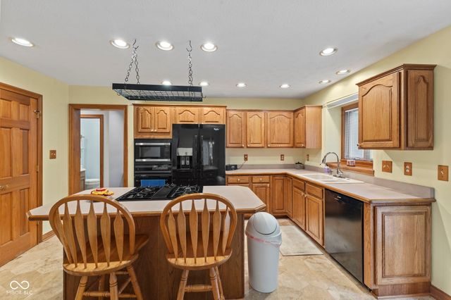 1835 Rooses Lane, Indianapolis, IN 46217
