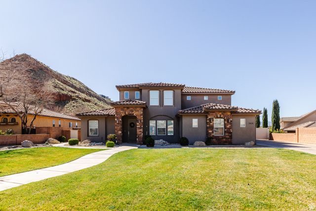 2038 S GREAT BASIN DR., Washington, UT 84780