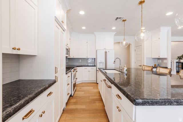 2038 S GREAT BASIN DR., Washington, UT 84780