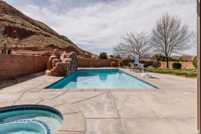 2038 S GREAT BASIN DR., Washington, UT 84780