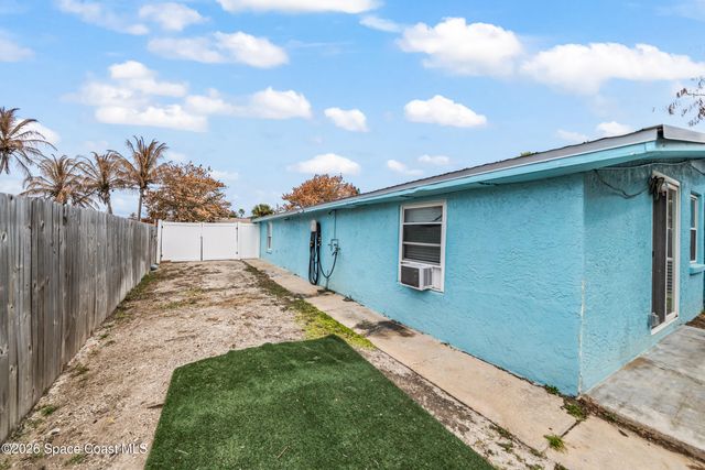 251 Avenida Del Sol, Indialantic, FL 32903