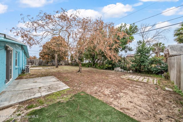 251 Avenida Del Sol, Indialantic, FL 32903