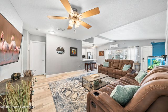 251 Avenida Del Sol, Indialantic, FL 32903