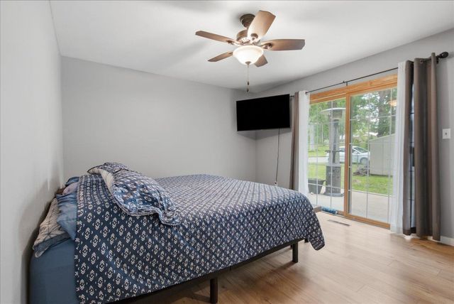 228 Oakwood Drive, Evansdale, IA 50707