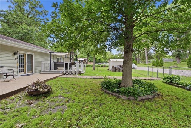 228 Oakwood Drive, Evansdale, IA 50707