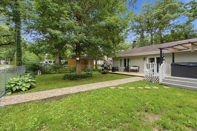 228 Oakwood Drive, Evansdale, IA 50707