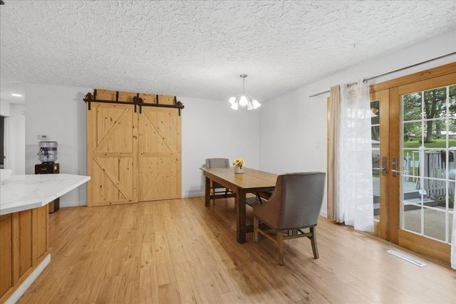 228 Oakwood Drive, Evansdale, IA 50707