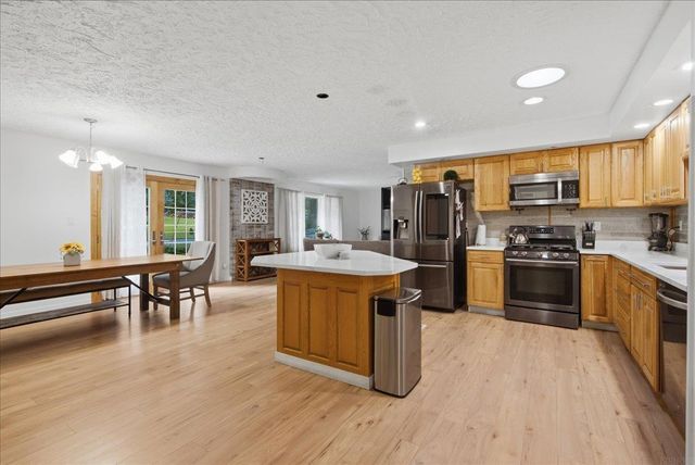228 Oakwood Drive, Evansdale, IA 50707