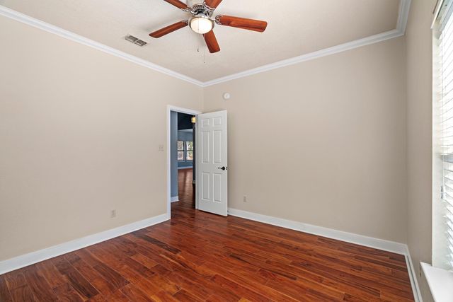 128 Mockingbird LN, Georgetown, TX 78633