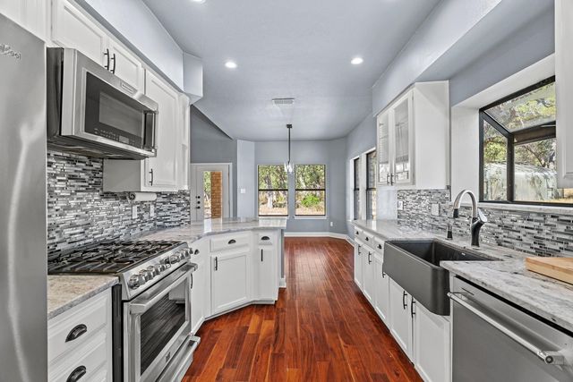 128 Mockingbird LN, Georgetown, TX 78633