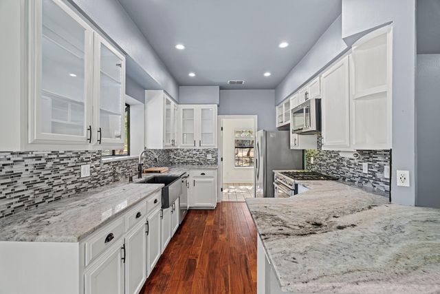 128 Mockingbird LN, Georgetown, TX 78633