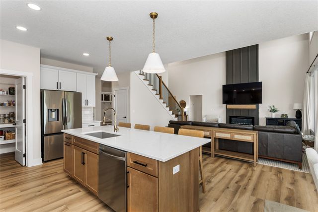 1540 NW Bull Run Court, Waukee, IA 50263