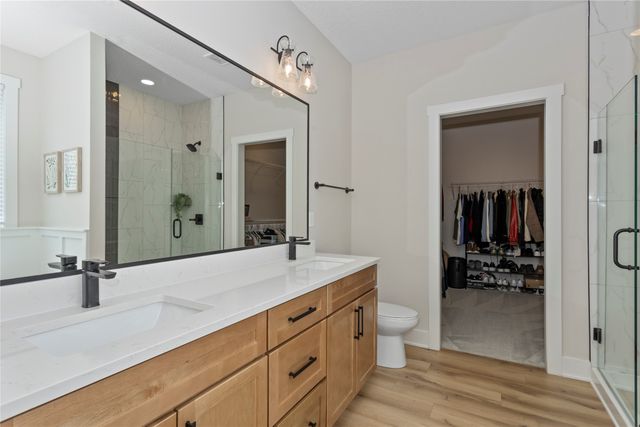 1540 NW Bull Run Court, Waukee, IA 50263