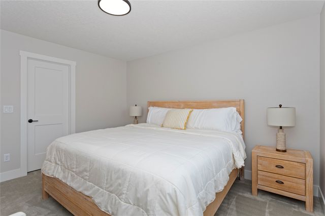 1540 NW Bull Run Court, Waukee, IA 50263