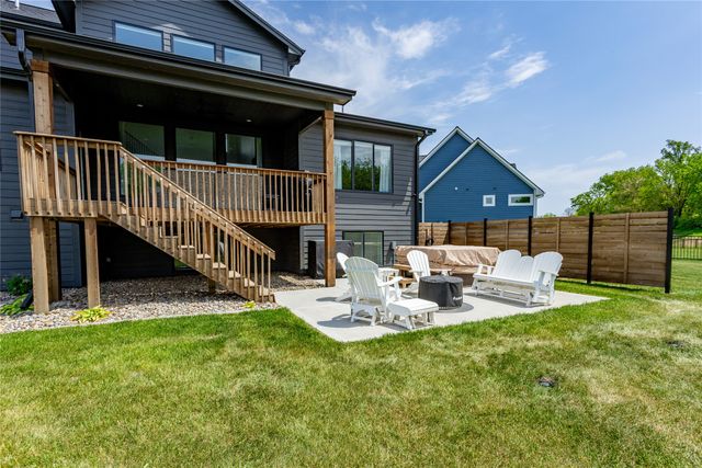 1540 NW Bull Run Court, Waukee, IA 50263