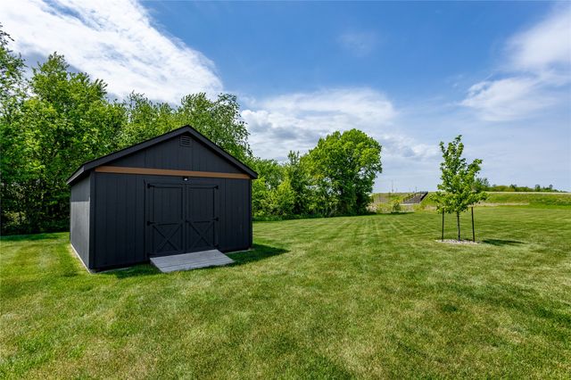 1540 NW Bull Run Court, Waukee, IA 50263
