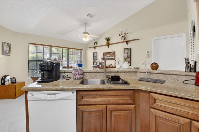 4790 Brighton Lakes Boulevard, Boynton Beach, FL 33436