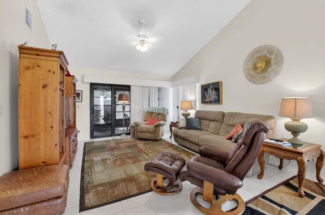 4790 Brighton Lakes Boulevard, Boynton Beach, FL 33436