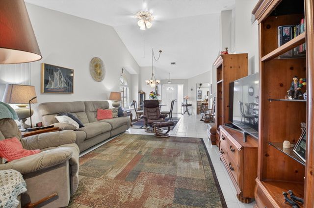 4790 Brighton Lakes Boulevard, Boynton Beach, FL 33436