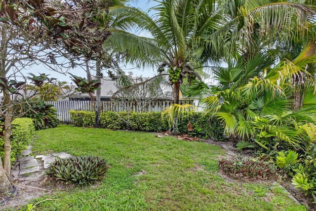 4790 Brighton Lakes Boulevard, Boynton Beach, FL 33436