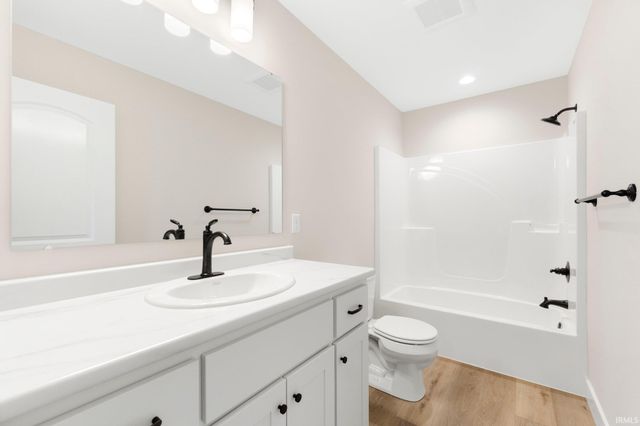 11281 Winter Quarters Pass, Fort Wayne, IN 46818