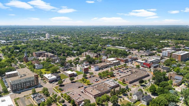 1005 W Broadway Avenue, Minneapolis, MN 55411