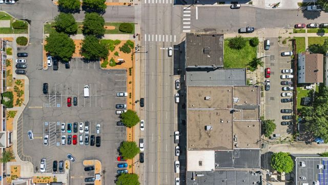 1005 W Broadway Avenue, Minneapolis, MN 55411
