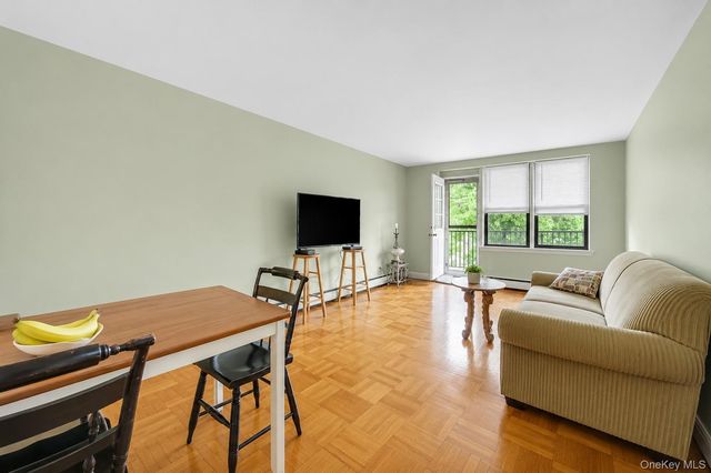1110 Stadium Avenue 1H, Bronx, NY 10465