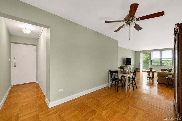 1110 Stadium Avenue 1H, Bronx, NY 10465
