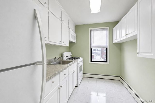 1110 Stadium Avenue 1H, Bronx, NY 10465