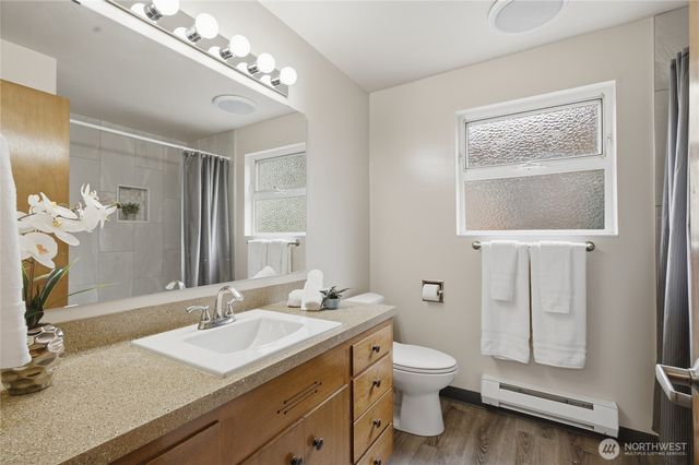 3637 Woodlawn Avenue N, Seattle, WA 98103