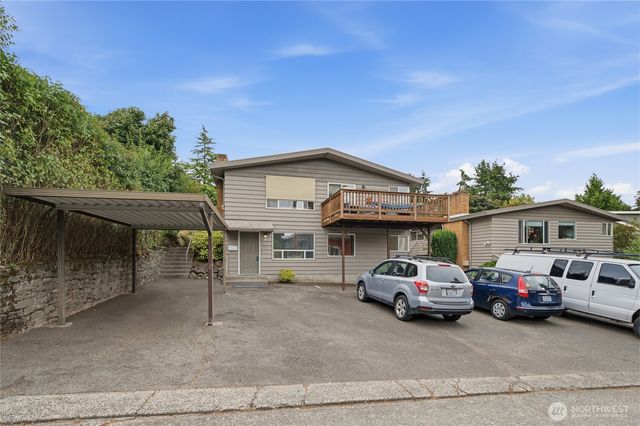 3637 Woodlawn Avenue N, Seattle, WA 98103