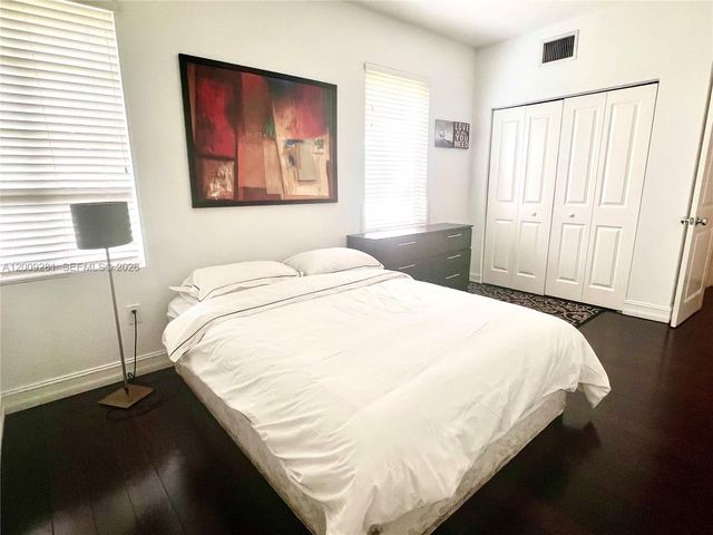 601 11th St 107, Miami Beach, FL 33139