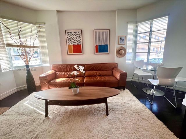 601 11th St 107, Miami Beach, FL 33139