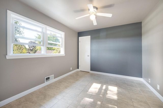 2785 Lilly ROAD, Brookfield, WI 53005