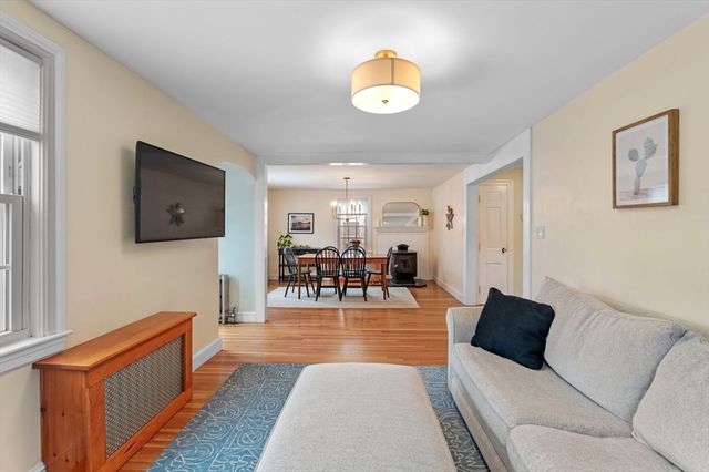 46 Stetson Avenue, Swampscott, MA 01907