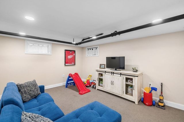 46 Stetson Avenue, Swampscott, MA 01907