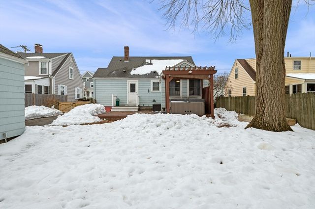 46 Stetson Avenue, Swampscott, MA 01907