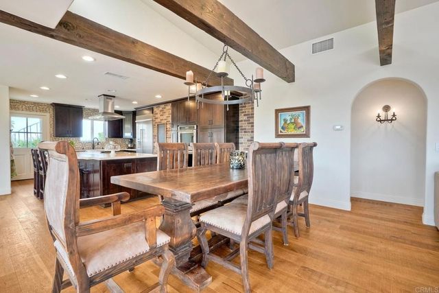 1007 Eolus Avenue, Encinitas, CA 92024