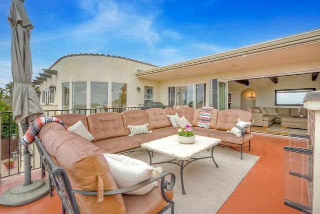 1007 Eolus Avenue, Encinitas, CA 92024