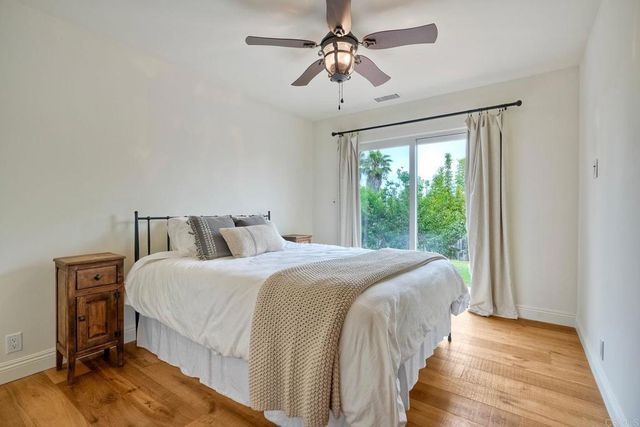 1007 Eolus Avenue, Encinitas, CA 92024